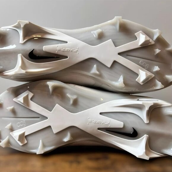Men’s Nike Alpha Menace Elite 3 Football Cleats Sz 8 Platinum White CT66… - Picture 12 of 12